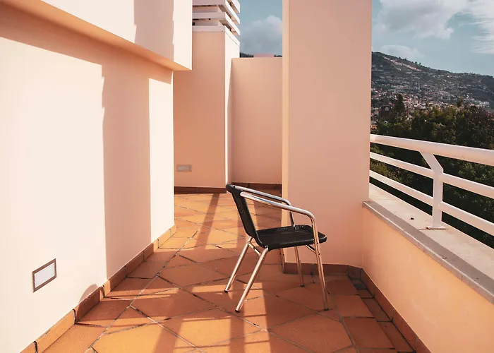 Turisticos Atlantida Aparthotel 4*