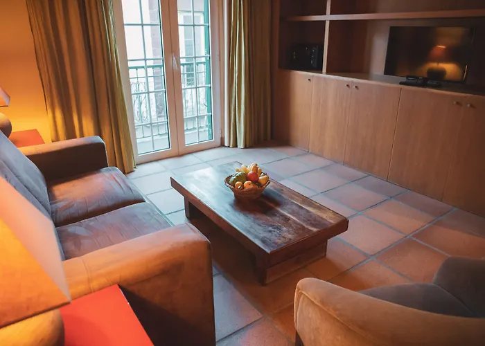 Turisticos Atlantida Aparthotel 4*