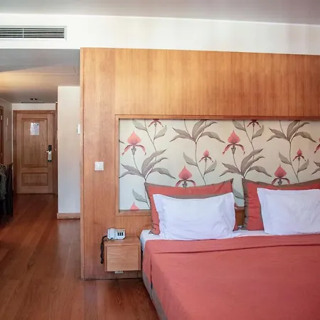 Hotel apartamentowy Turisticos Atlantida