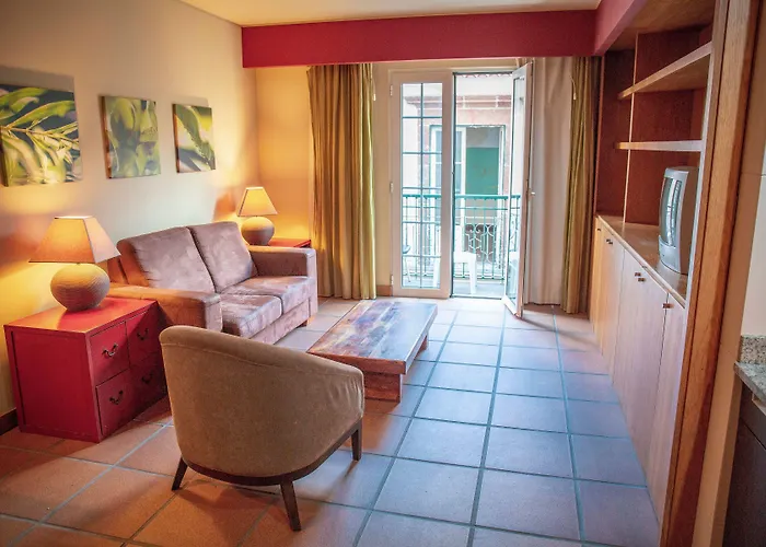 Turisticos Atlantida Apartahotel